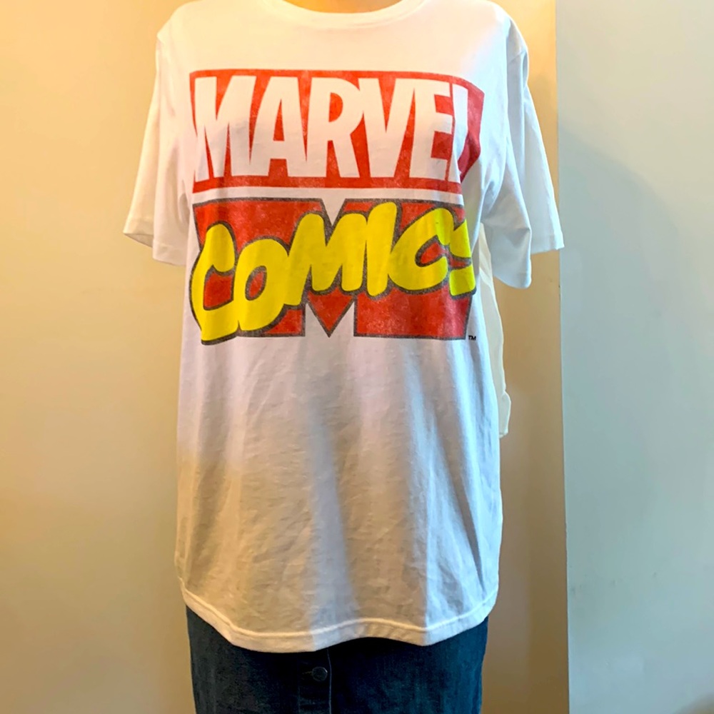 3 for $15 bundle Old Navy Collectabilitees Marvel Comics white Tshirt